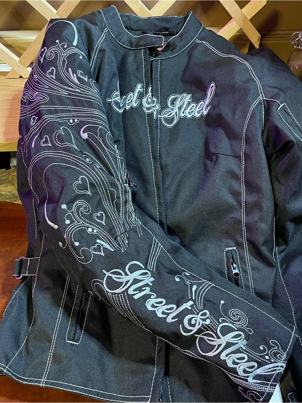 NWOT Women’s Sz M “Street & Steel Heartthrob”Motorcycle Riding Jacket /Pristine/ - Picture 16 of 16